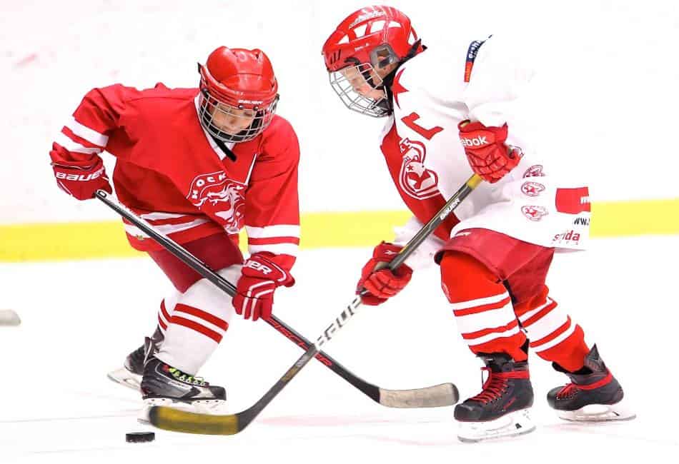 How Many Periods Are there in Hockey? Number and Length - Coaching Kidz