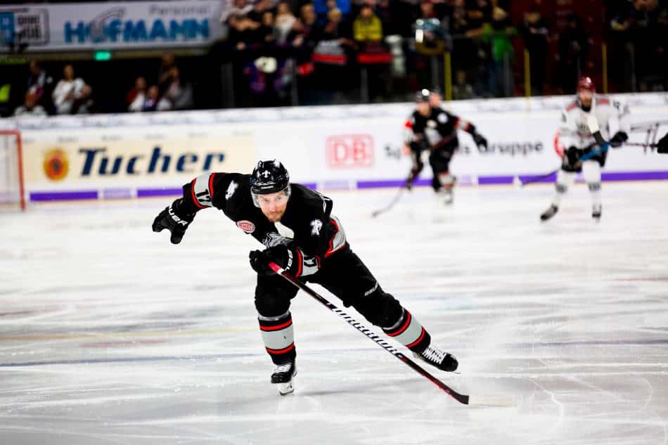 How Fast Do Hockey Players Skate? They Clock in at… Coaching Kidz