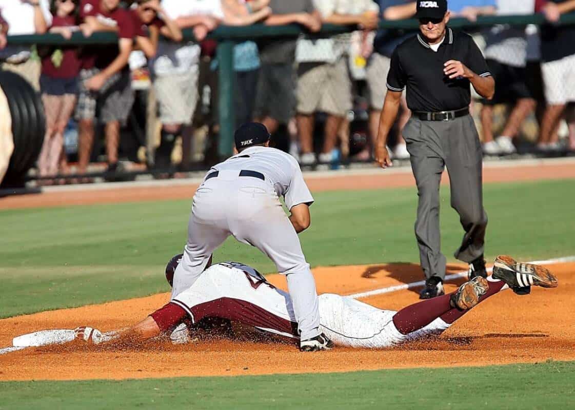 What Is a Fielder’s Choice in Baseball? A Complete Guide Coaching Kidz