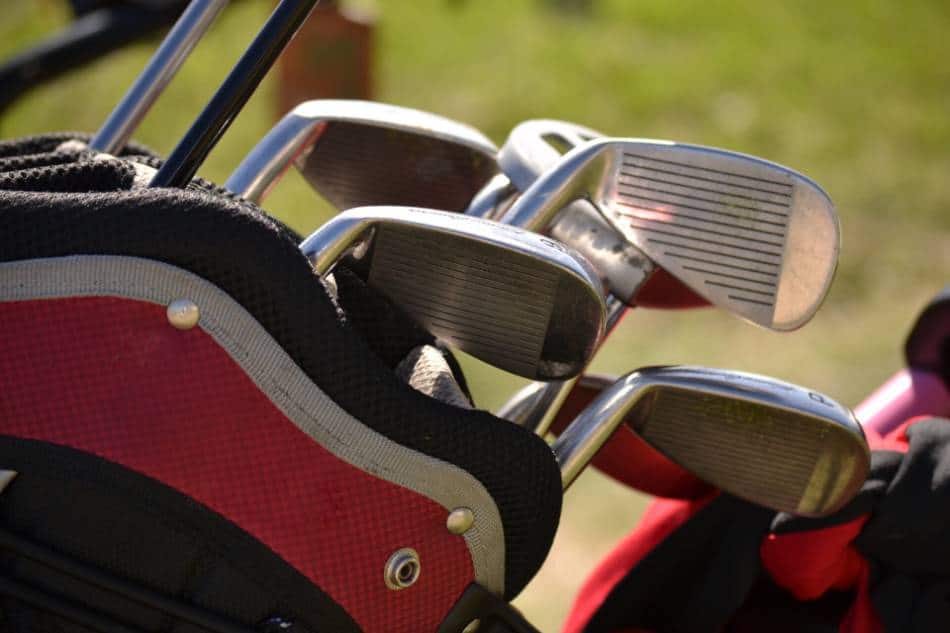 how-many-golf-clubs-can-you-carry-in-your-golf-bag-coaching-kidz