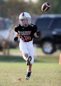 How Many Quarters Are in a Football Game? (NFL, NCAA, Youth) - Coaching